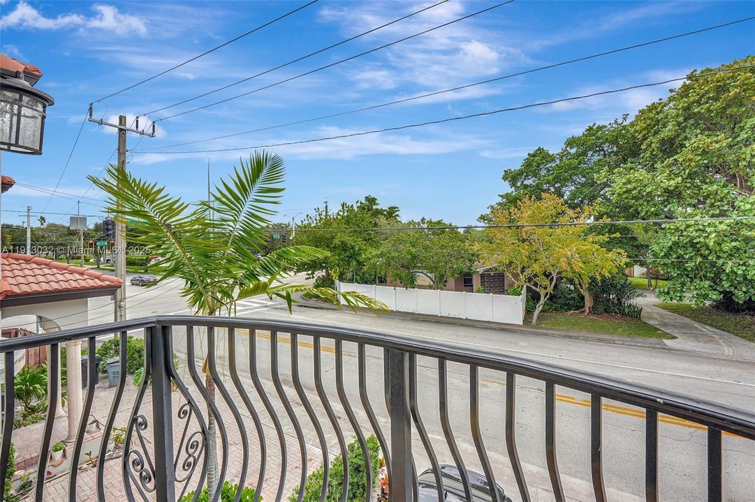 Active With Contract: $5,250 (4 beds, 4 baths, 2400 Square Feet)