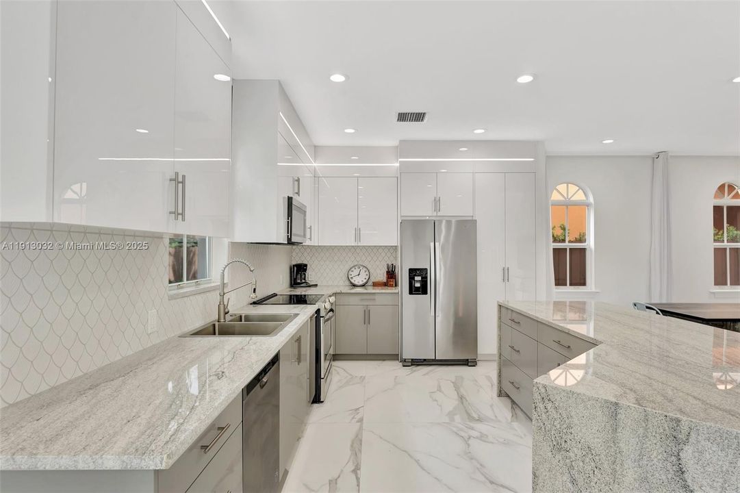 Active With Contract: $5,250 (4 beds, 4 baths, 2400 Square Feet)