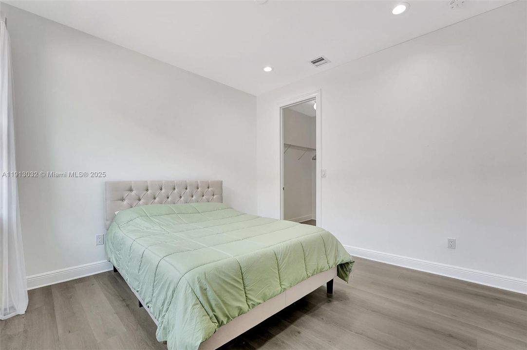 Active With Contract: $5,250 (4 beds, 4 baths, 2400 Square Feet)