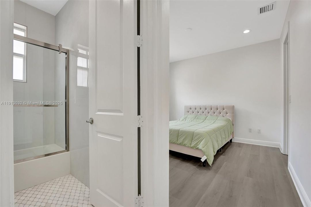 Active With Contract: $5,250 (4 beds, 4 baths, 2400 Square Feet)