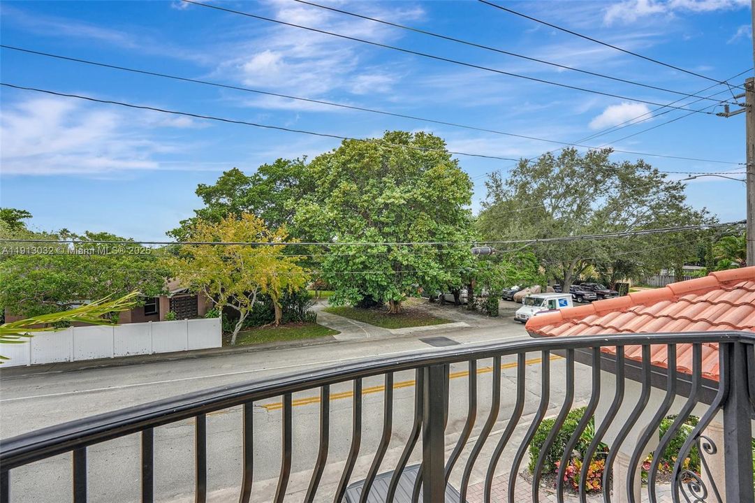 Active With Contract: $5,250 (4 beds, 4 baths, 2400 Square Feet)