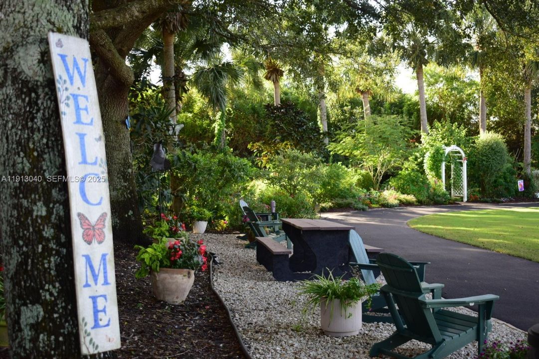 待售: $255,000 (2 贝兹, 2 浴室, 1055 平方英尺)