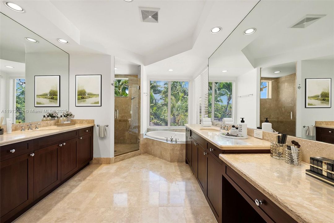 En Venta: $3,495,000 (6 camas, 6 baños, 4964 Pies cuadrados)