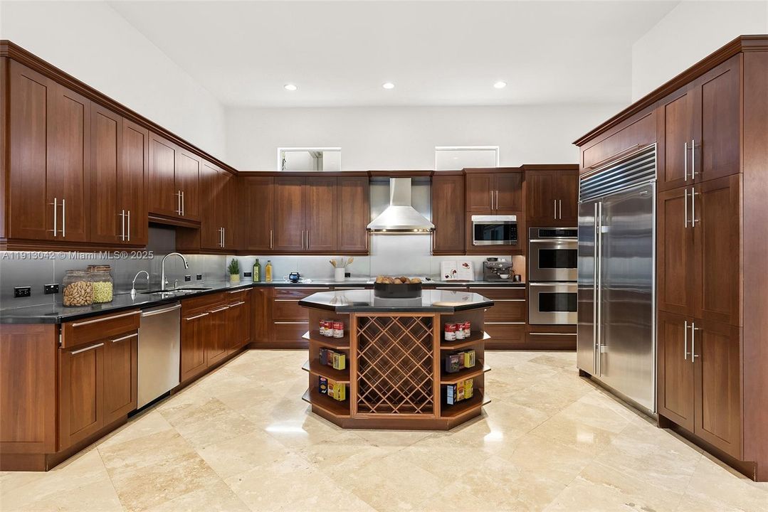 En Venta: $3,495,000 (6 camas, 6 baños, 4964 Pies cuadrados)