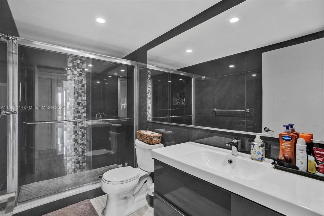 待售: $649,500 (3 贝兹, 2 浴室, 1526 平方英尺)