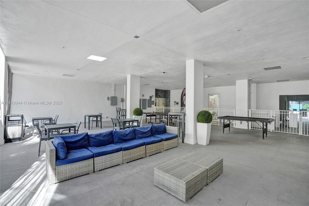 待售: $649,500 (3 贝兹, 2 浴室, 1526 平方英尺)