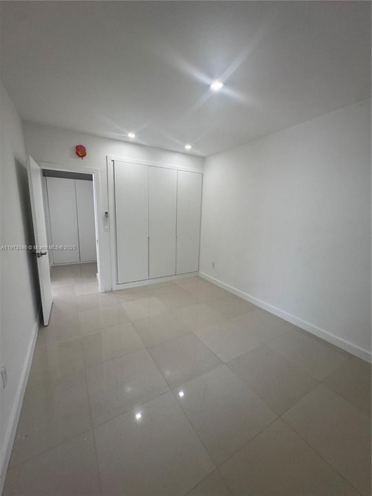 Recently Rented: $1,800 (1 beds, 1 baths, 0 Square Feet)