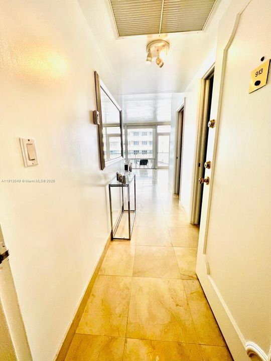 Recently Rented: $2,300 (0 beds, 1 baths, 480 Square Feet)