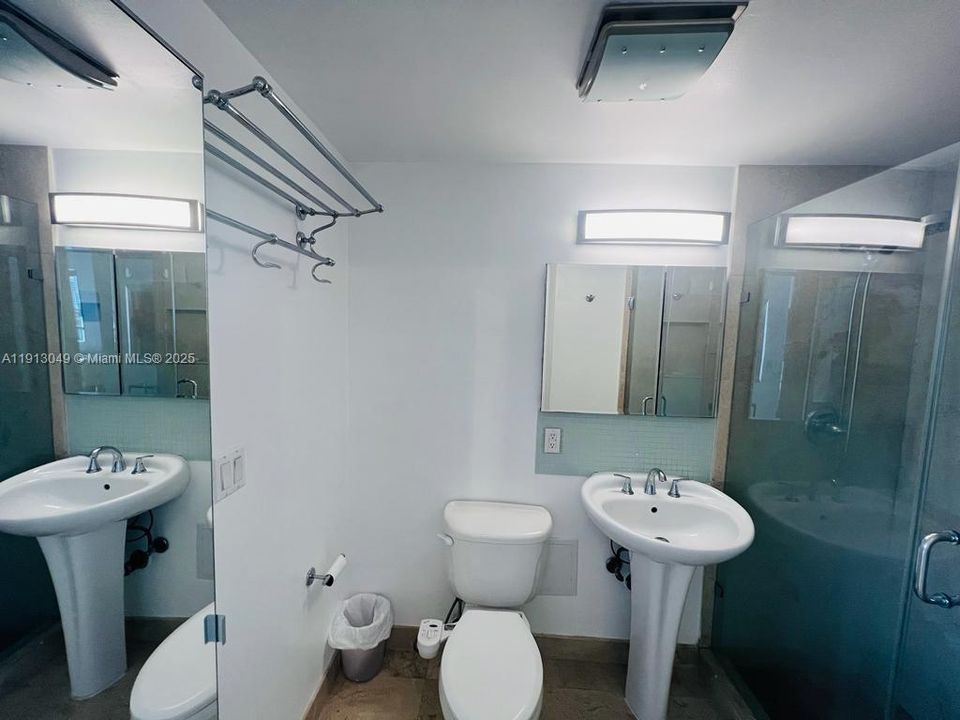 Recently Rented: $2,300 (0 beds, 1 baths, 480 Square Feet)