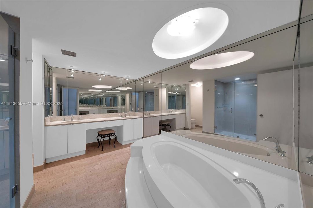 For Rent: $6,500 (2 beds, 2 baths, 1782 Square Feet)