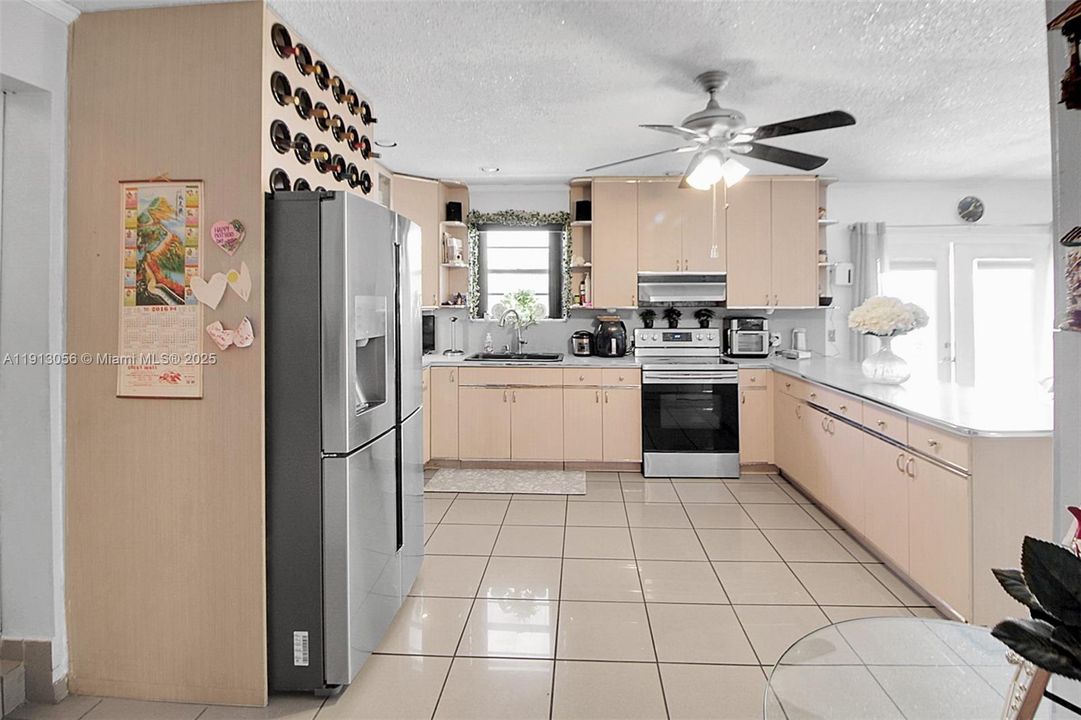 For Sale: $665,000 (4 beds, 3 baths, 2435 Square Feet)