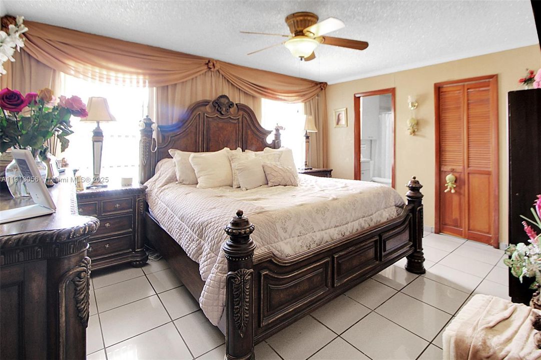 For Sale: $665,000 (4 beds, 3 baths, 2435 Square Feet)