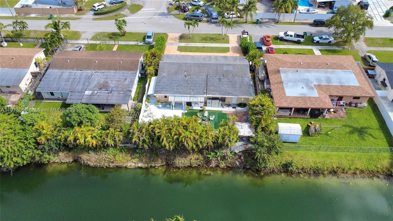 For Sale: $665,000 (4 beds, 3 baths, 2435 Square Feet)