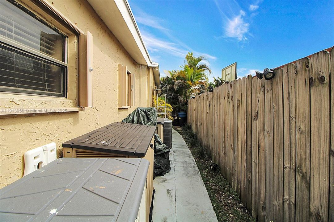 For Sale: $665,000 (4 beds, 3 baths, 2435 Square Feet)