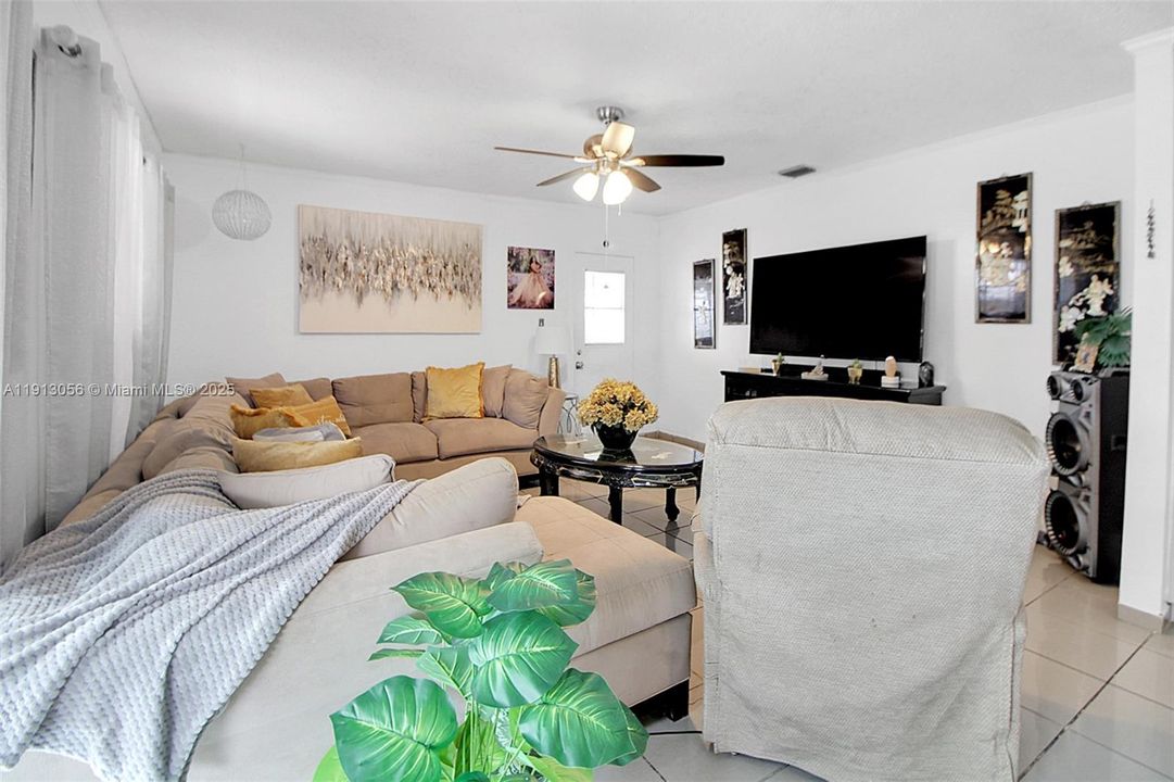 For Sale: $665,000 (4 beds, 3 baths, 2435 Square Feet)