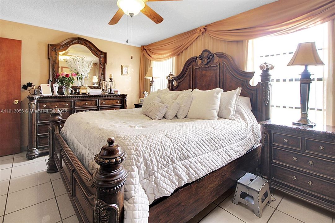 For Sale: $665,000 (4 beds, 3 baths, 2435 Square Feet)