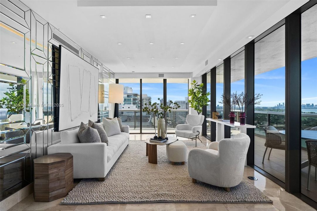 For Sale: $2,499,000 (3 beds, 3 baths, 1742 Square Feet)