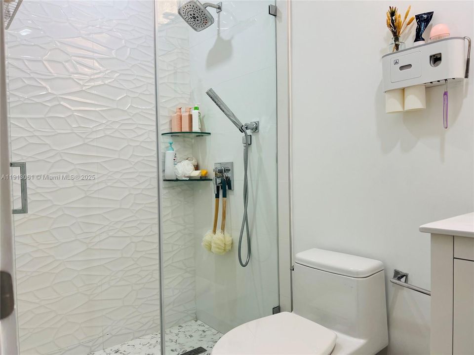 Active With Contract: $965,000 (4 beds, 3 baths, 2314 Square Feet)