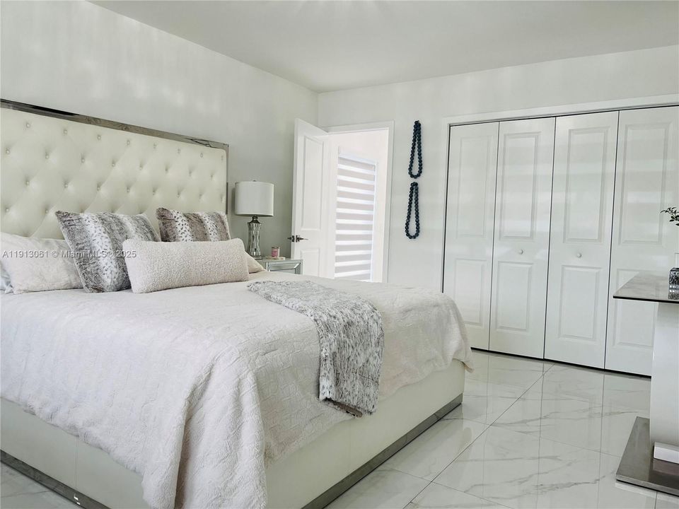 Active With Contract: $965,000 (4 beds, 3 baths, 2314 Square Feet)