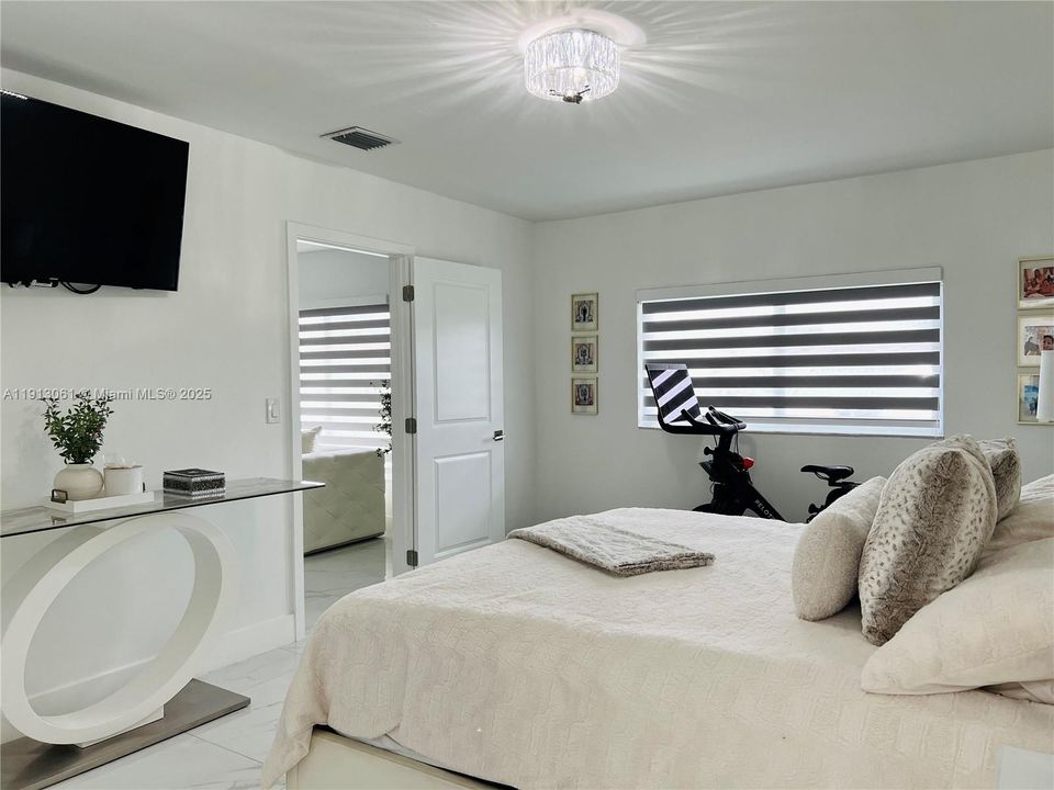 Active With Contract: $965,000 (4 beds, 3 baths, 2314 Square Feet)