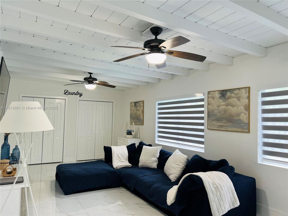 Active With Contract: $965,000 (4 beds, 3 baths, 2314 Square Feet)