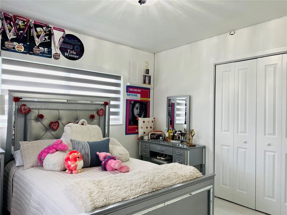 Active With Contract: $965,000 (4 beds, 3 baths, 2314 Square Feet)