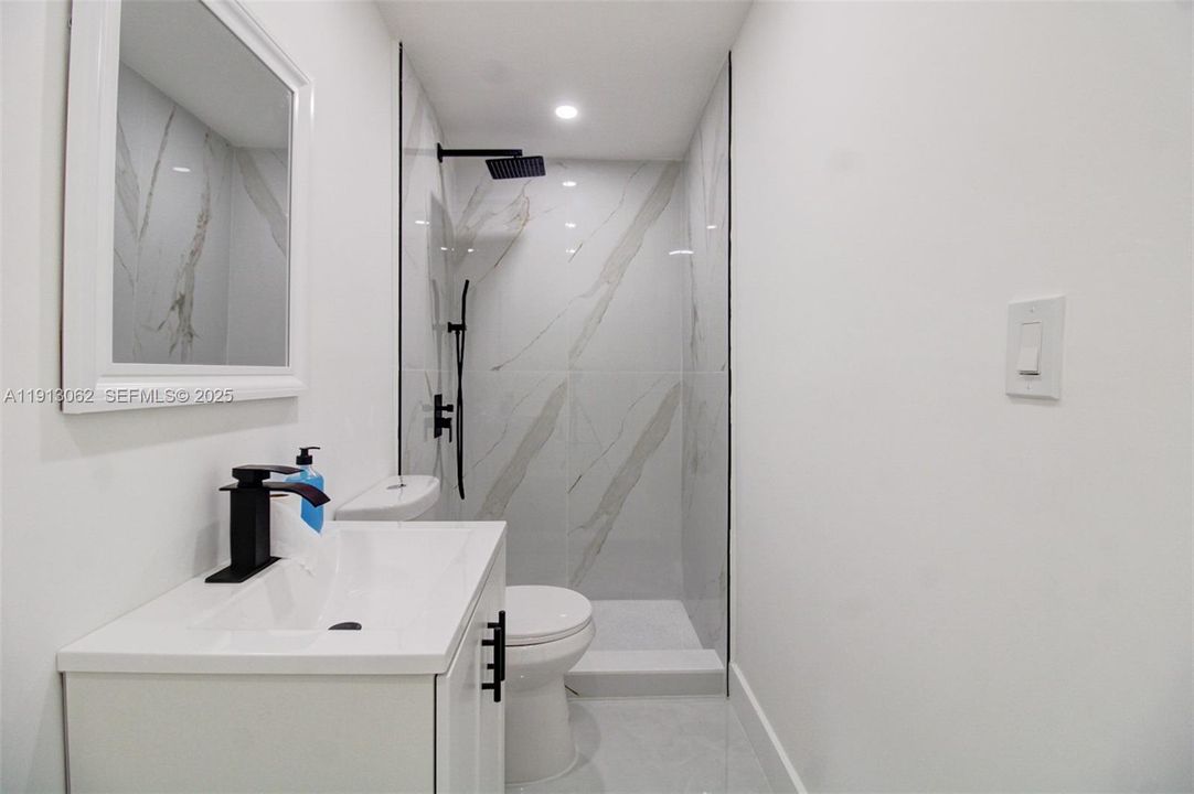 待售: $654,999 (5 贝兹, 3 浴室, 1963 平方英尺)