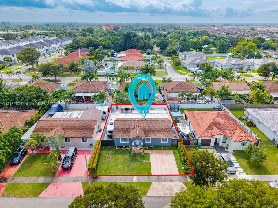 Под контрактом: $539,000 (3 спален, 2 ванн, 1260 Квадратных фут)