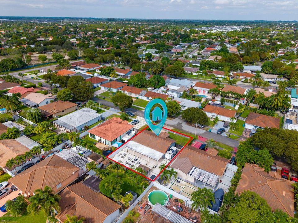 Под контрактом: $539,000 (3 спален, 2 ванн, 1260 Квадратных фут)