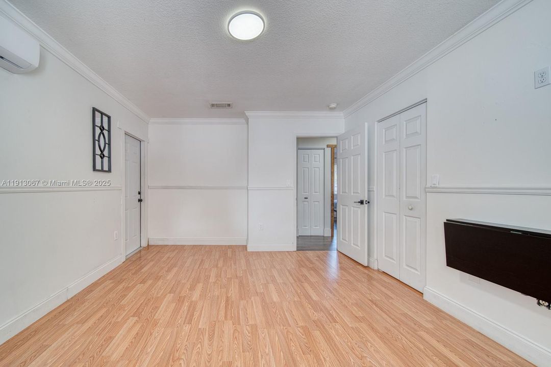 Под контрактом: $539,000 (3 спален, 2 ванн, 1260 Квадратных фут)