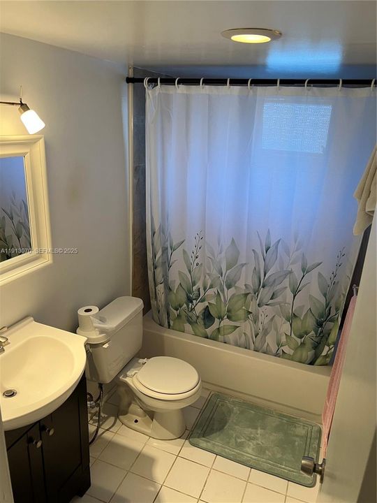 For Sale: $210,000 (2 beds, 2 baths, 1110 Square Feet)