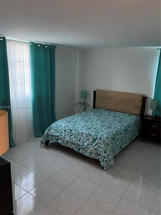 For Sale: $210,000 (2 beds, 2 baths, 1110 Square Feet)