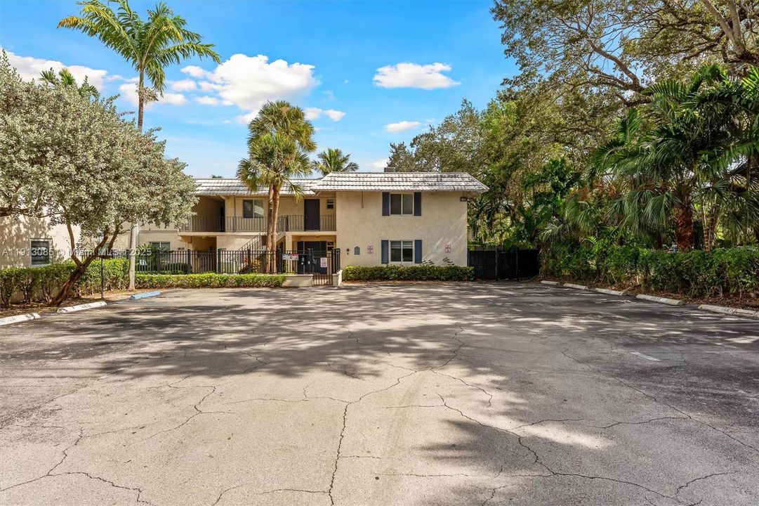 En Venta: $370,000 (2 camas, 1 baños, 813 Pies cuadrados)