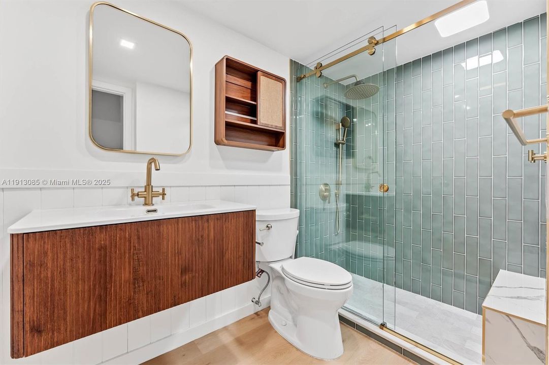 En Venta: $370,000 (2 camas, 1 baños, 813 Pies cuadrados)