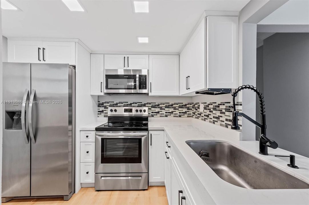 En Venta: $370,000 (2 camas, 1 baños, 813 Pies cuadrados)