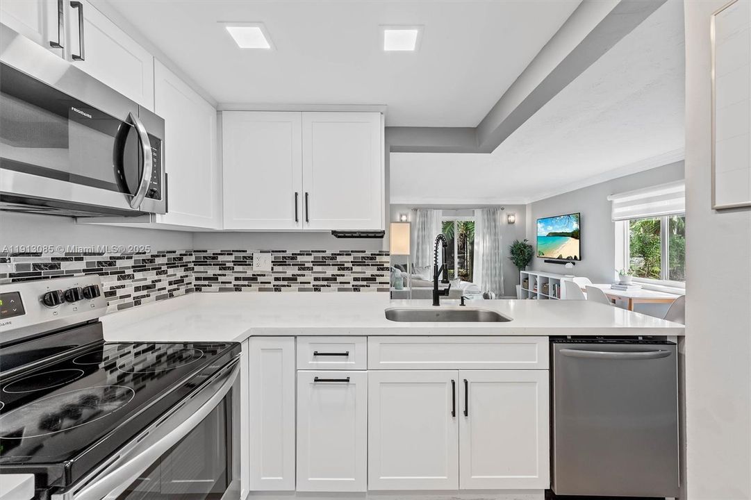 En Venta: $370,000 (2 camas, 1 baños, 813 Pies cuadrados)