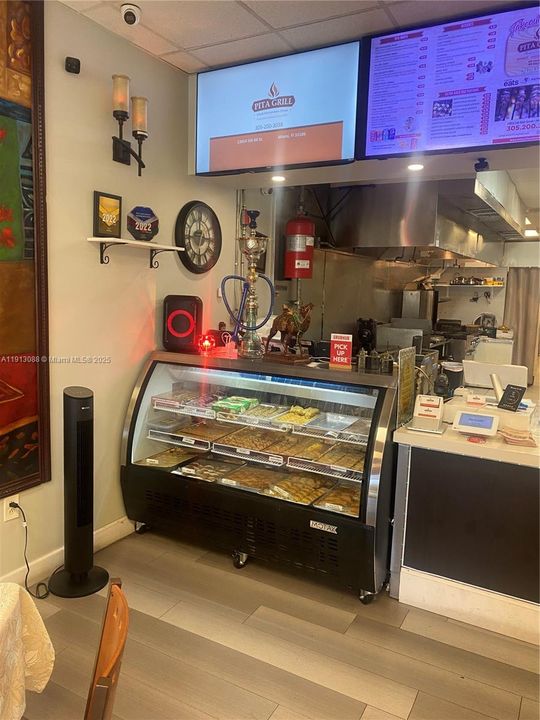 待售: $275,000 (0 贝兹, 0 浴室, 0 平方英尺)