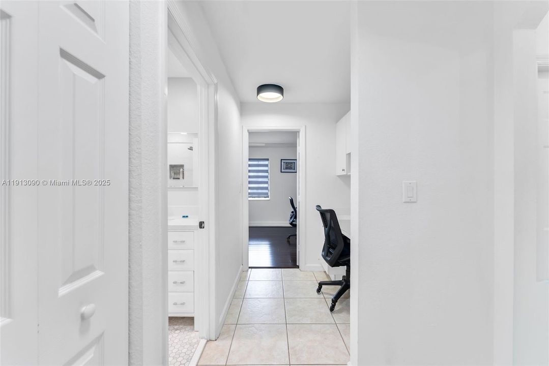 For Sale: $639,000 (3 beds, 2 baths, 1978 Square Feet)