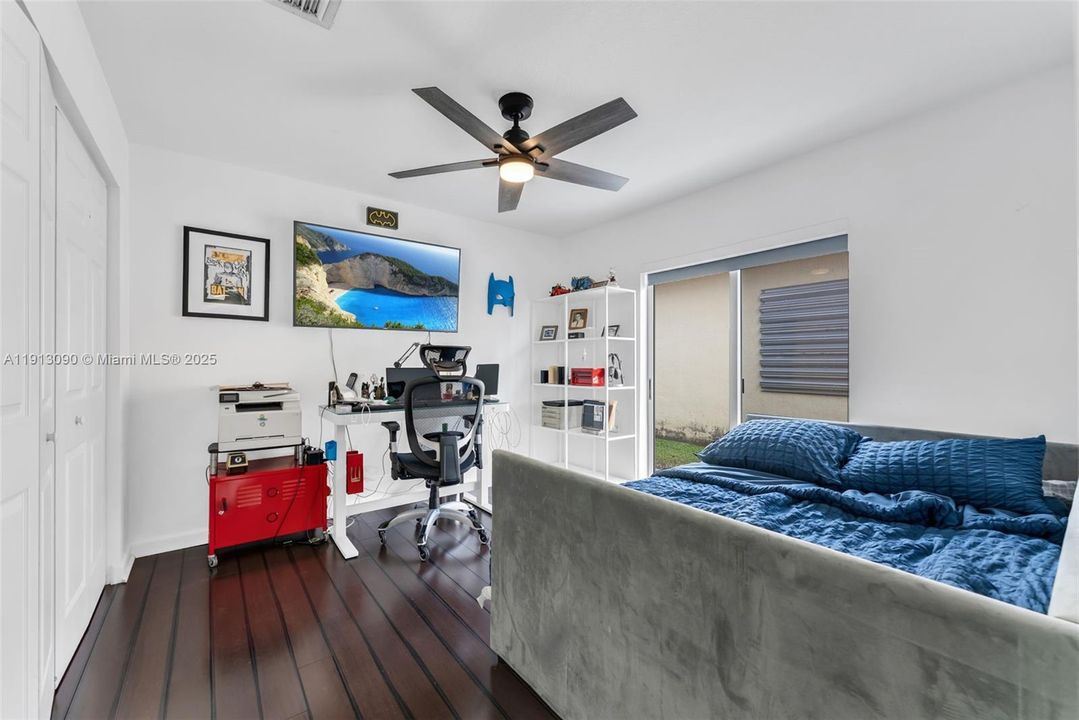 For Sale: $639,000 (3 beds, 2 baths, 1978 Square Feet)