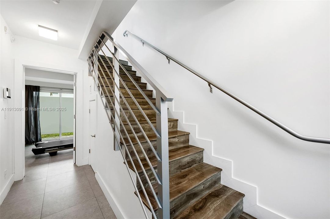 На продажу: $739,000 (2 спален, 2 ванн, 1544 Квадратных фут)