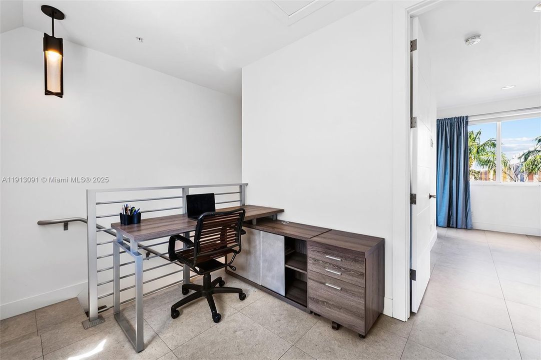 На продажу: $739,000 (2 спален, 2 ванн, 1544 Квадратных фут)