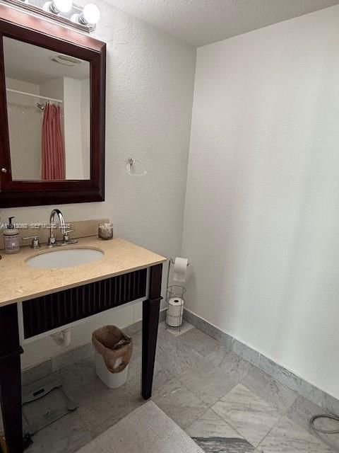 Недавно арендовано: $2,400 (1 спален, 1 ванн, 877 Квадратных фут)