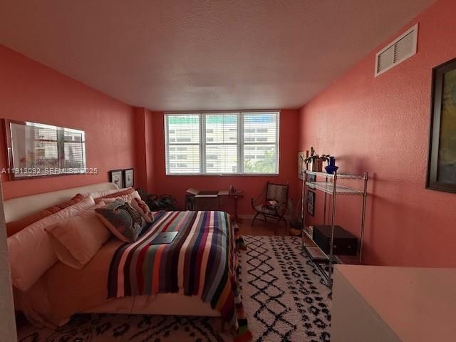 Недавно арендовано: $2,400 (1 спален, 1 ванн, 877 Квадратных фут)