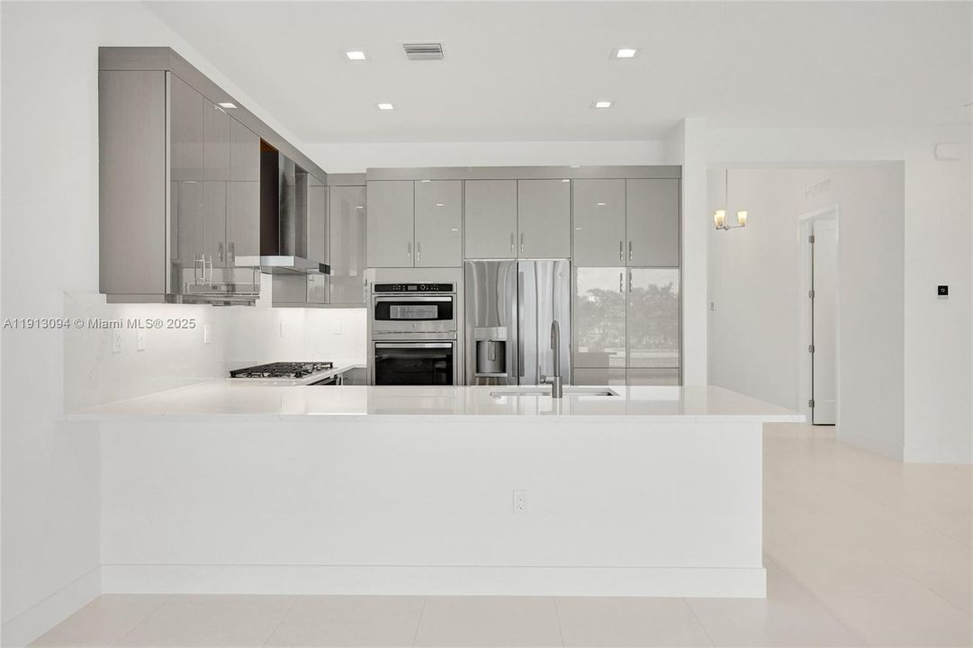 待售: $1,225,000 (2 贝兹, 2 浴室, 0 平方英尺)