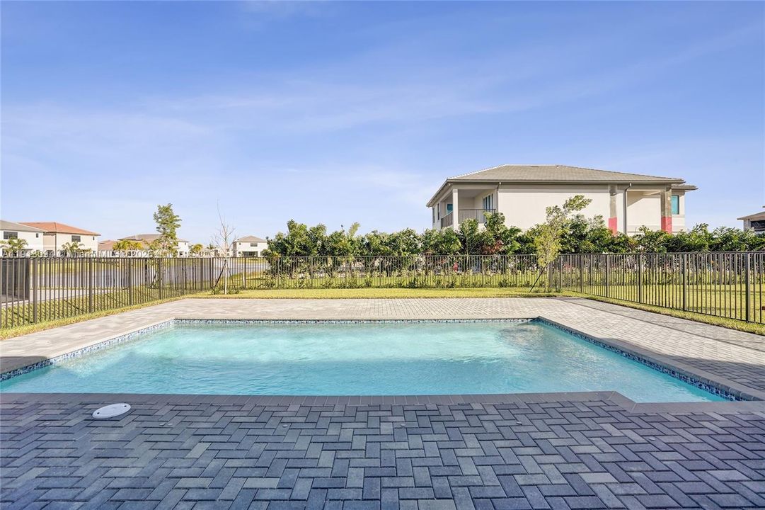 待售: $1,225,000 (2 贝兹, 2 浴室, 0 平方英尺)