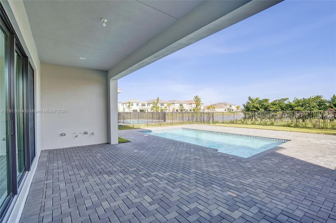 待售: $1,225,000 (2 贝兹, 2 浴室, 0 平方英尺)