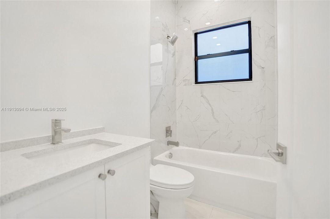 待售: $1,225,000 (2 贝兹, 2 浴室, 0 平方英尺)