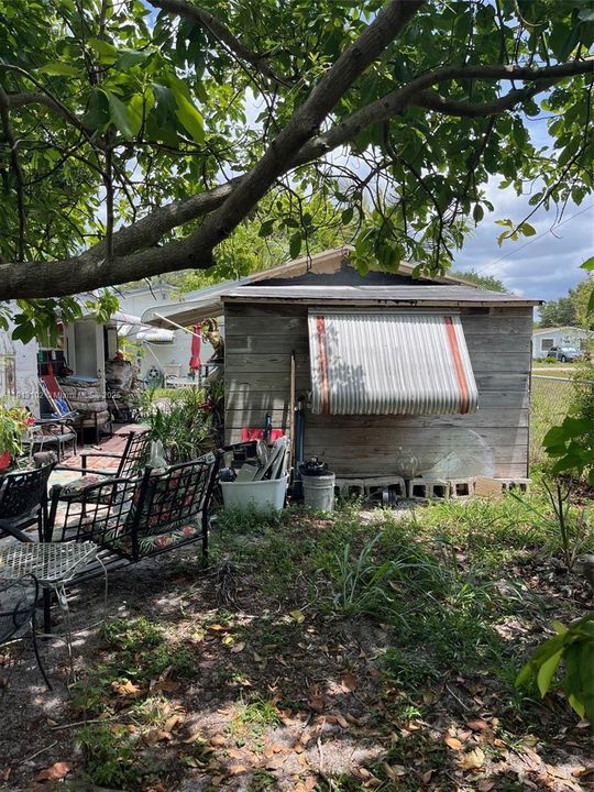 Active With Contract: $299,000 (2 beds, 2 baths, 840 Square Feet)