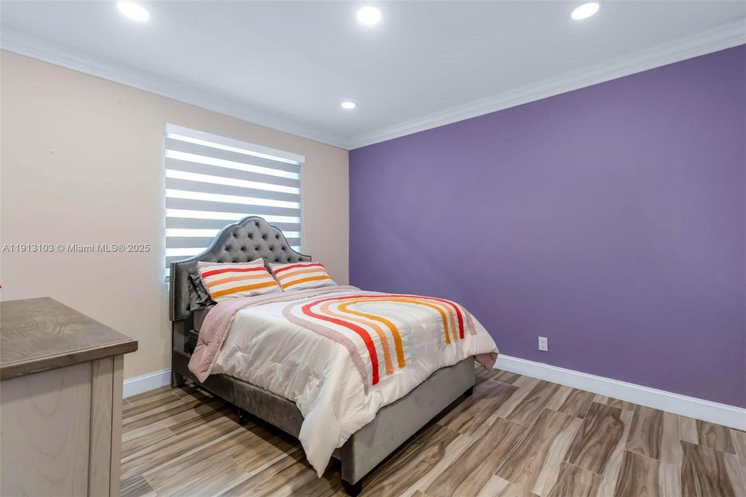 На продажу: $1,250,000 (5 спален, 3 ванн, 3706 Квадратных фут)