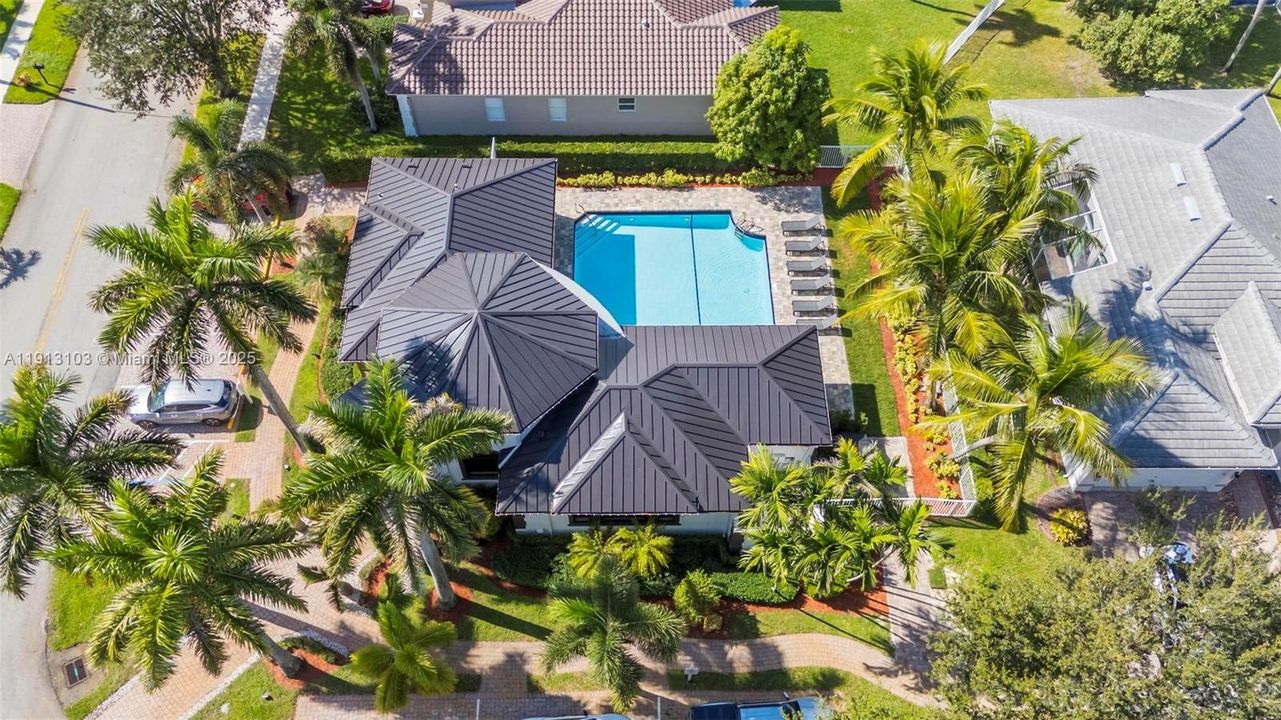 На продажу: $1,250,000 (5 спален, 3 ванн, 3706 Квадратных фут)